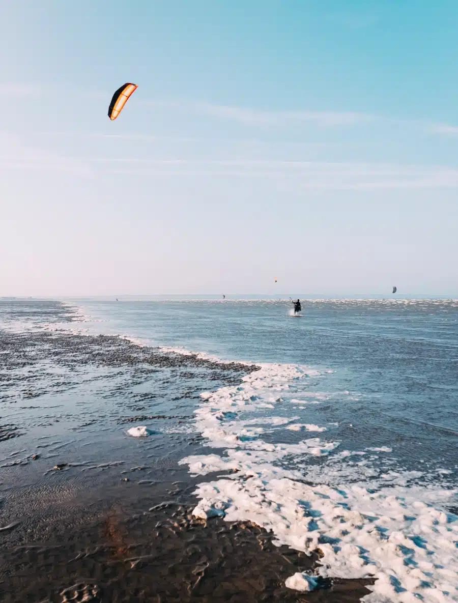 mejores escuelas de windsurf en tarifa